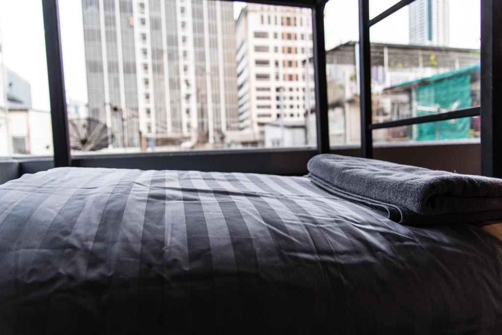 Nap@Pan Hostel Silom Bangkok Esterno foto