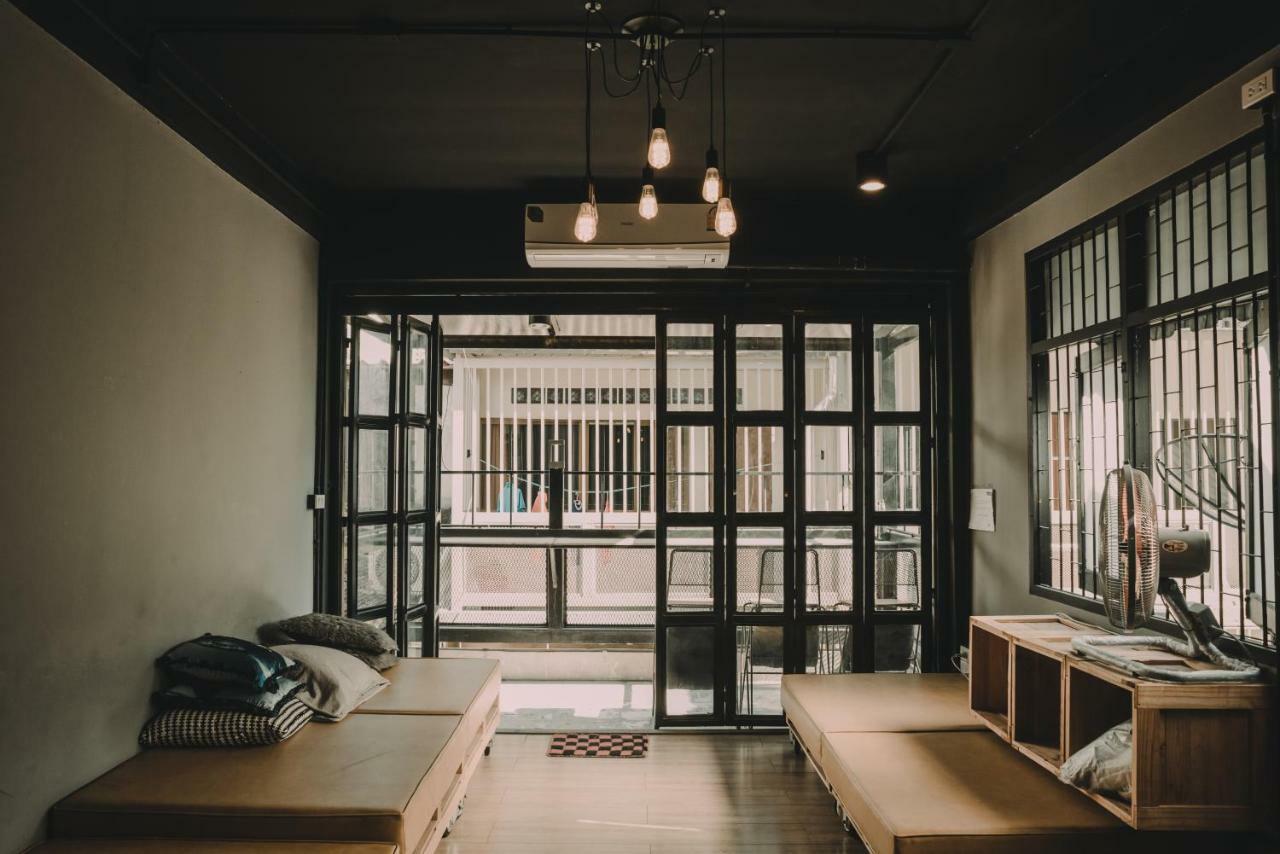 Nap@Pan Hostel Silom Bangkok Esterno foto